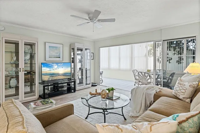 $529,000 | 1255 East Peppertree Drive, Unit 201, Sarasota, FL 34242