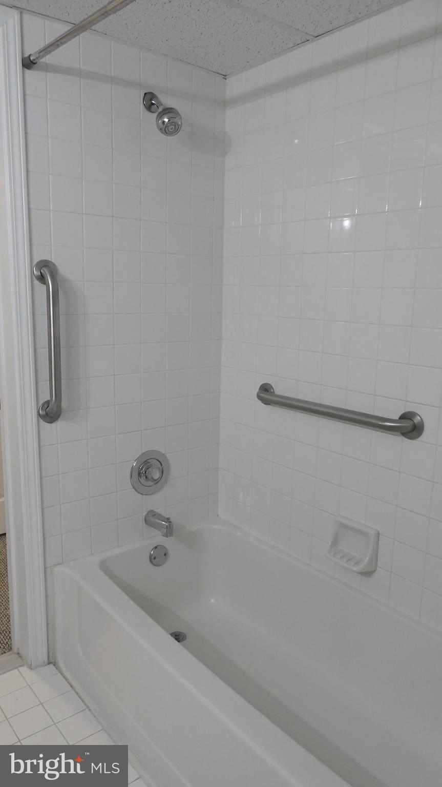 3208 Centennial Station Warminster, PA 18974 - Photo 22 of 49 2nd Bathroom