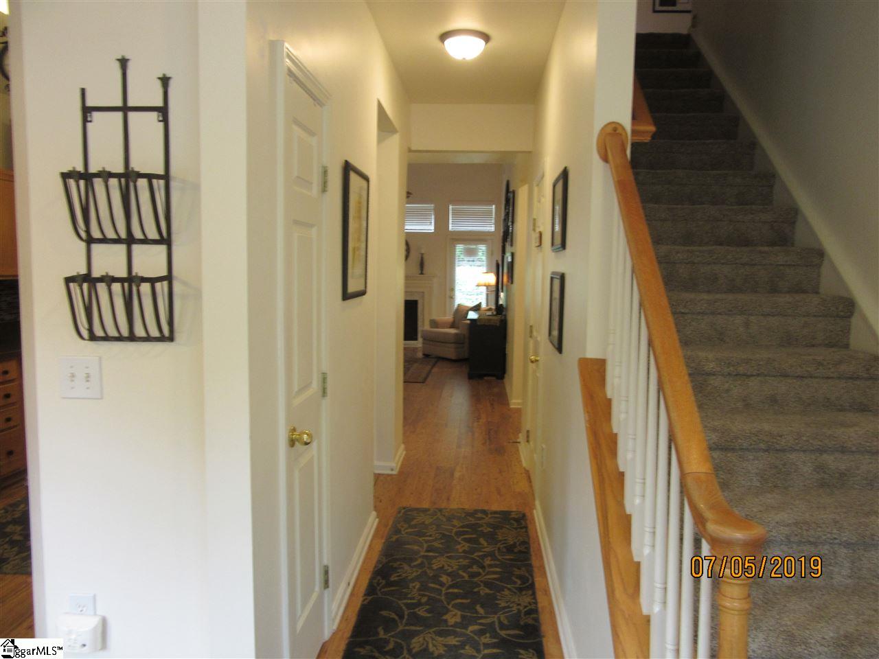1324 Alexandrite Lane Mauldin, SC 29662 - Photo 2 of 35 Gallery Image 2