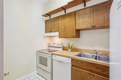 $199,000 | 822 Touro Street, Unit 1, New Orleans, LA 70116