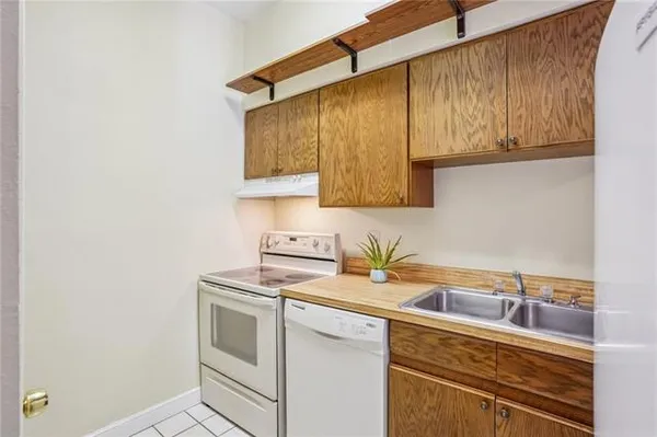 $199,000 | 822 Touro Street, Unit 1, New Orleans, LA 70116