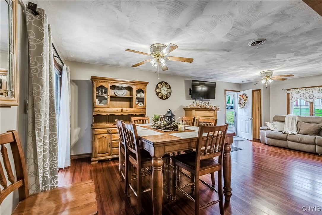 509 Deerwood Road Utica, NY 13502 - Photo 22 of 50