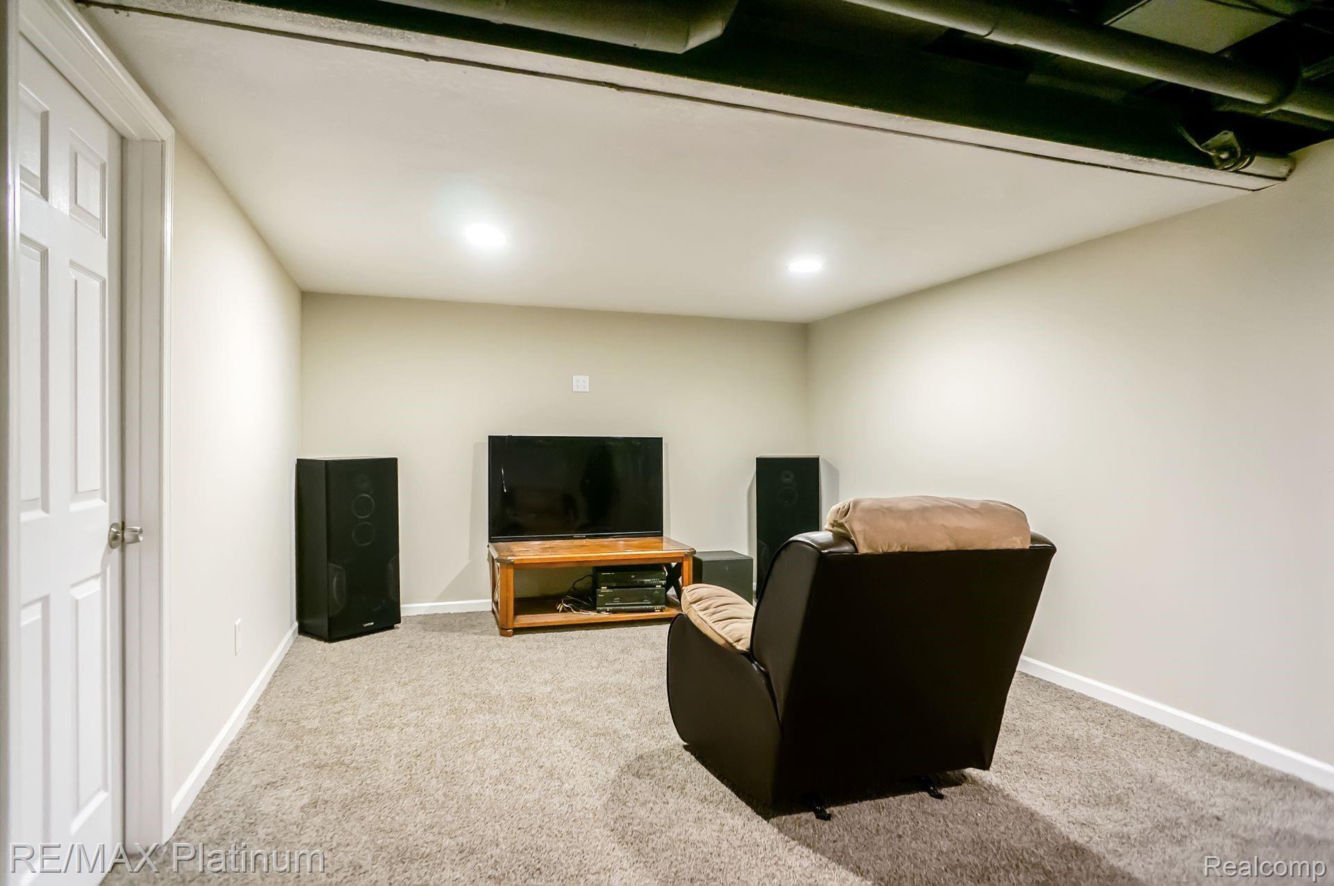 4774 West Coon Lake Road Howell, MI 48843 - Photo 25 of 36 26.jpg