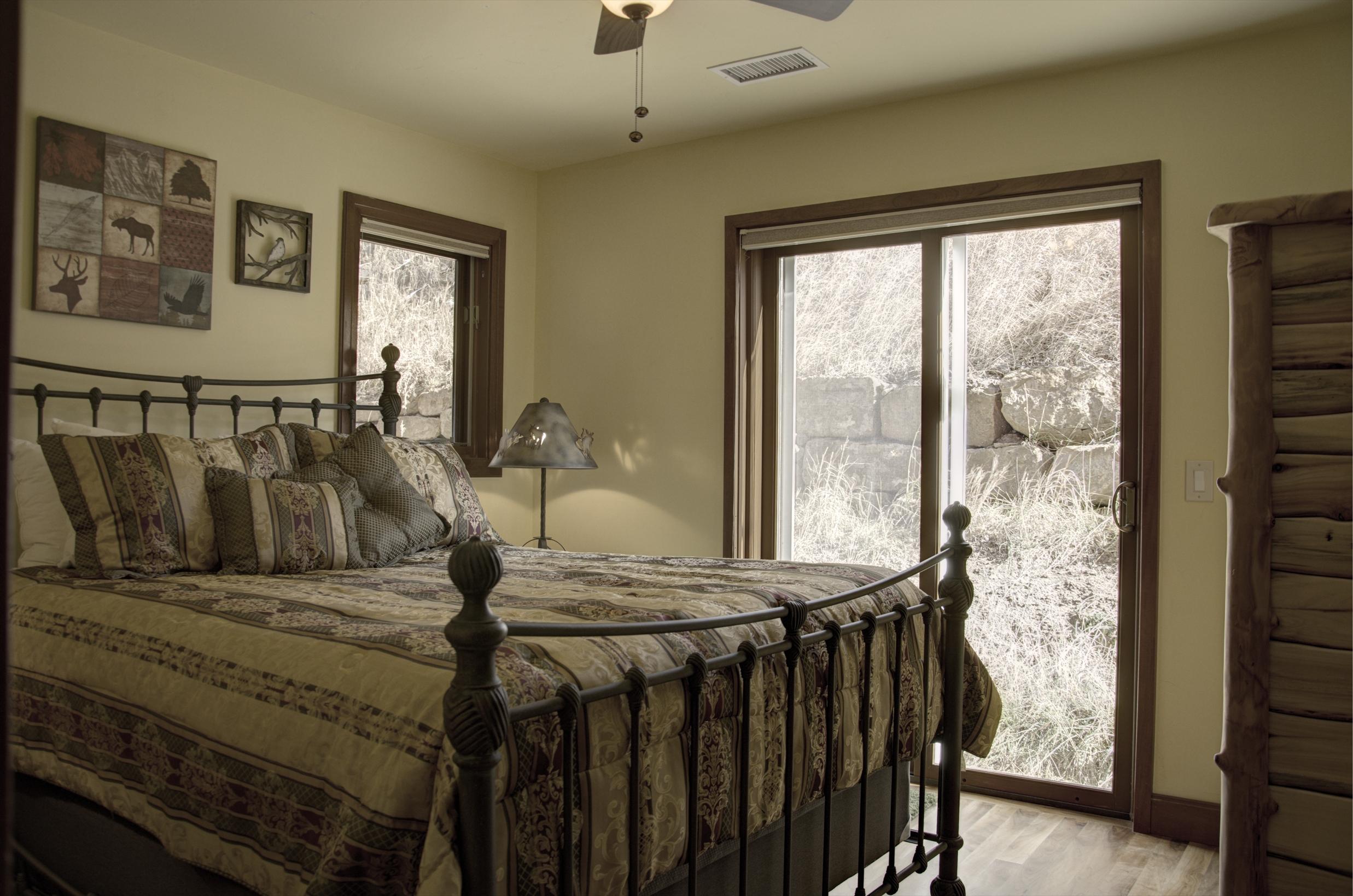 323 Adams Ranch Road, Unit 1A Mountain Village, CO 81435 - Photo 15 of 20 Bedroom 1