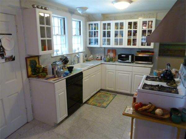 66 Cloverdale Road Newton, MA 02461 - Photo 3 of 10