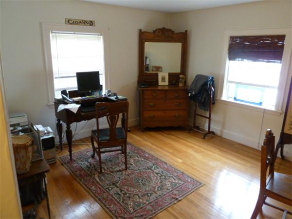 66 Cloverdale Road Newton, MA 02461 - Photo 5 of 10