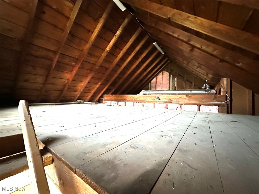 568 North Road Southeast Warren, OH 44484 - Photo 49 of 49 View of unfinished attic above garage that can be a loft playroom for your kiddos or storage.