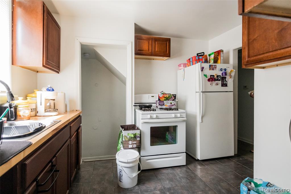 4267 Cadieux Road Detroit, MI 48224 - Photo 11 of 23