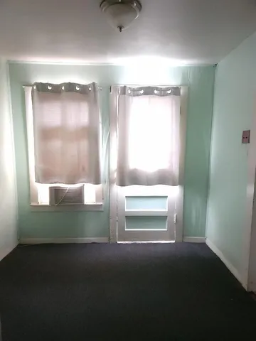 $1,850 | 910 East 13th Street, Austin, TX 78702