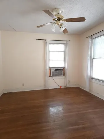 $1,850 | 910 East 13th Street, Austin, TX 78702