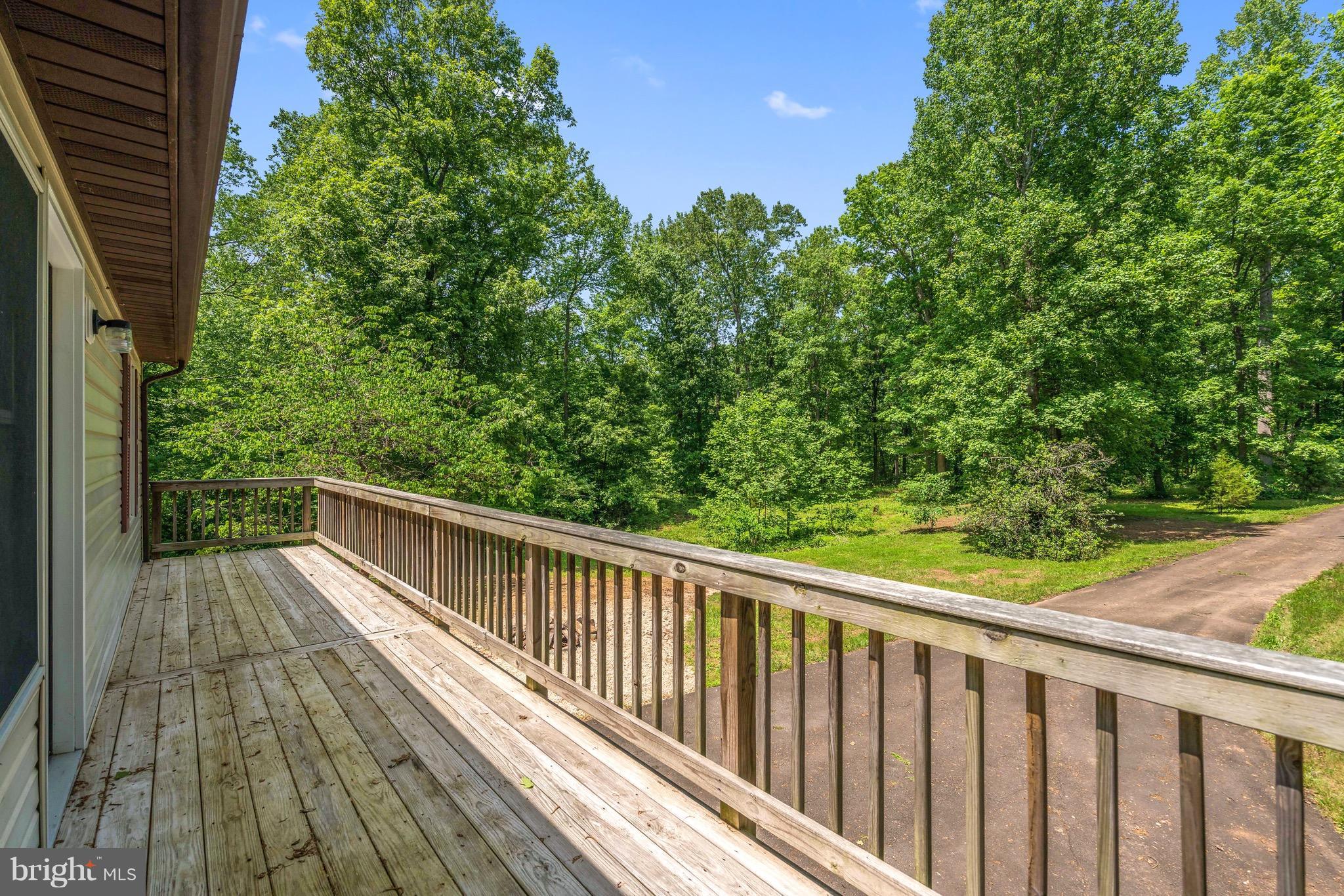 11320 Drogheda Mountain Road Rixeyville, VA 22737 - Photo 22 of 29 a view of balcony with wooden floor