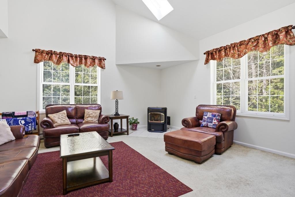 6 Hickory Hill Road Pelham, NH 03076 - Photo 28 of 33