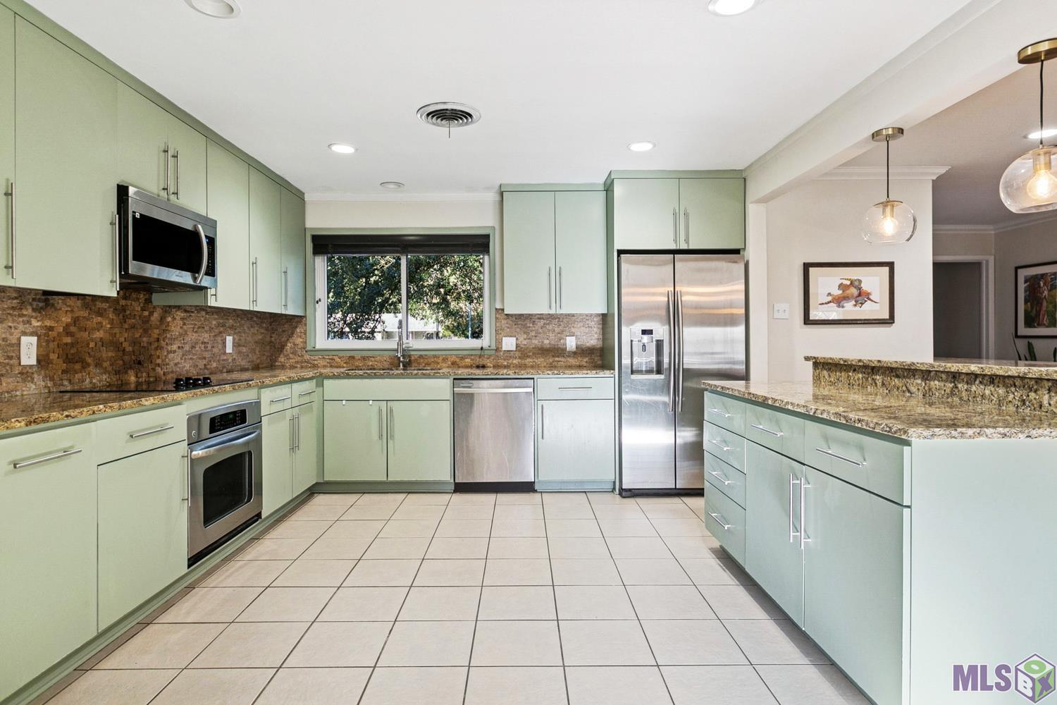 4936 Abelia Drive Baton Rouge, LA 70808 - Photo 3 of 22