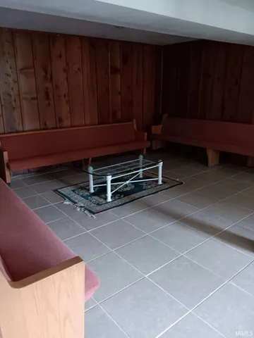 $329,900 | 2347 East Navajo Drive, Vincennes, IN 47591