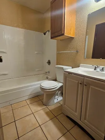 $990 | 13480 South Thorntree Drive, Unit 316, Houston, TX 77015