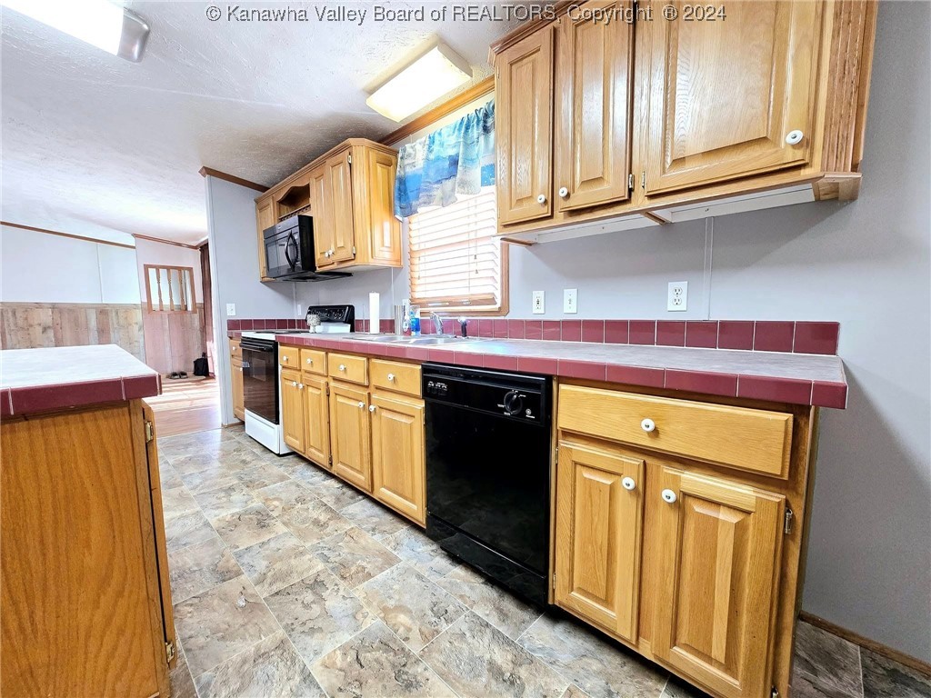 24 Dans Branch Road Williamson, WV 25661 - Photo 18 of 36 Gallery Image 18