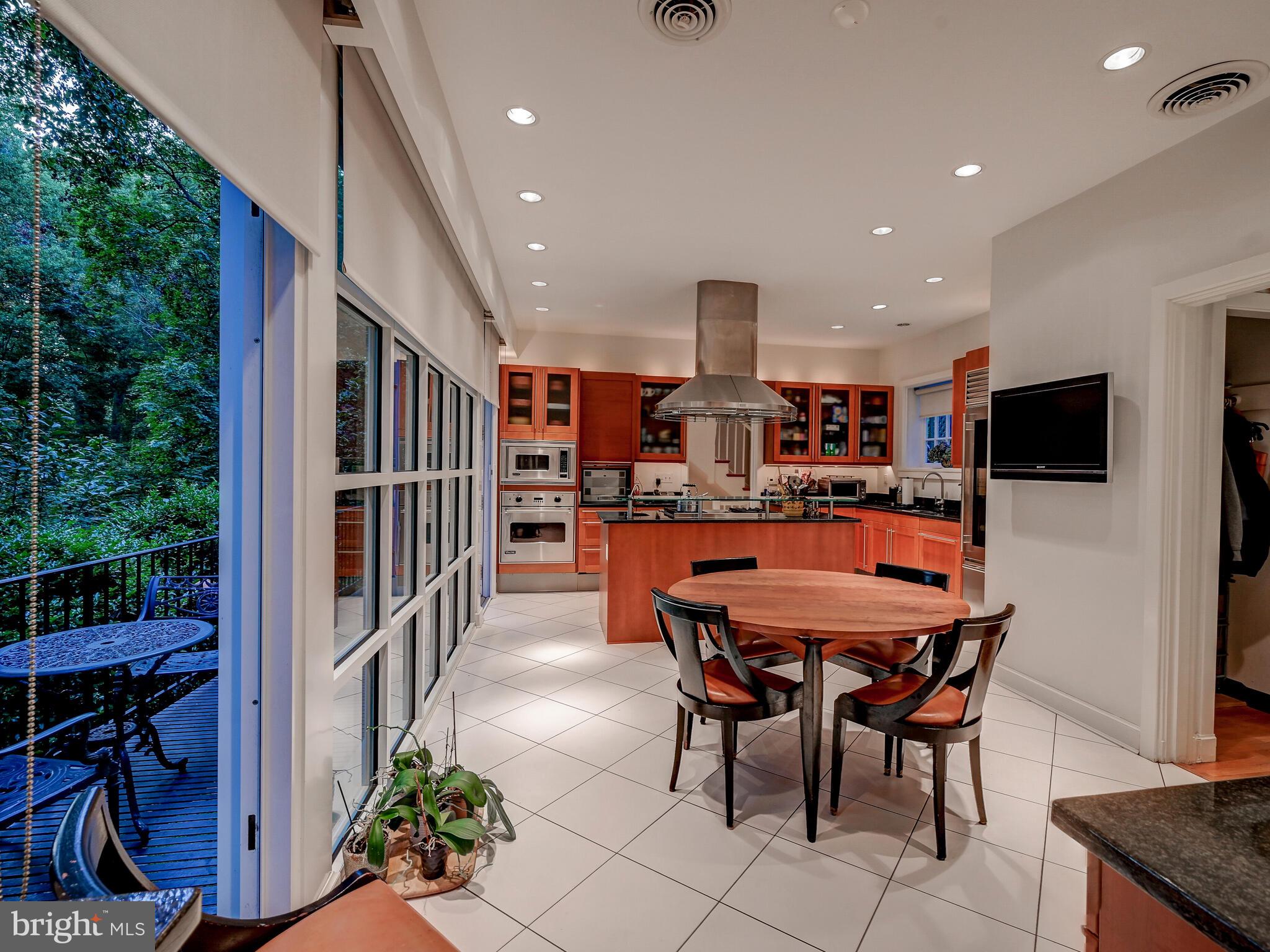 1013 Poplar Hill Road Baltimore, MD 21210 - Photo 15 of 73 Gallery Image 15