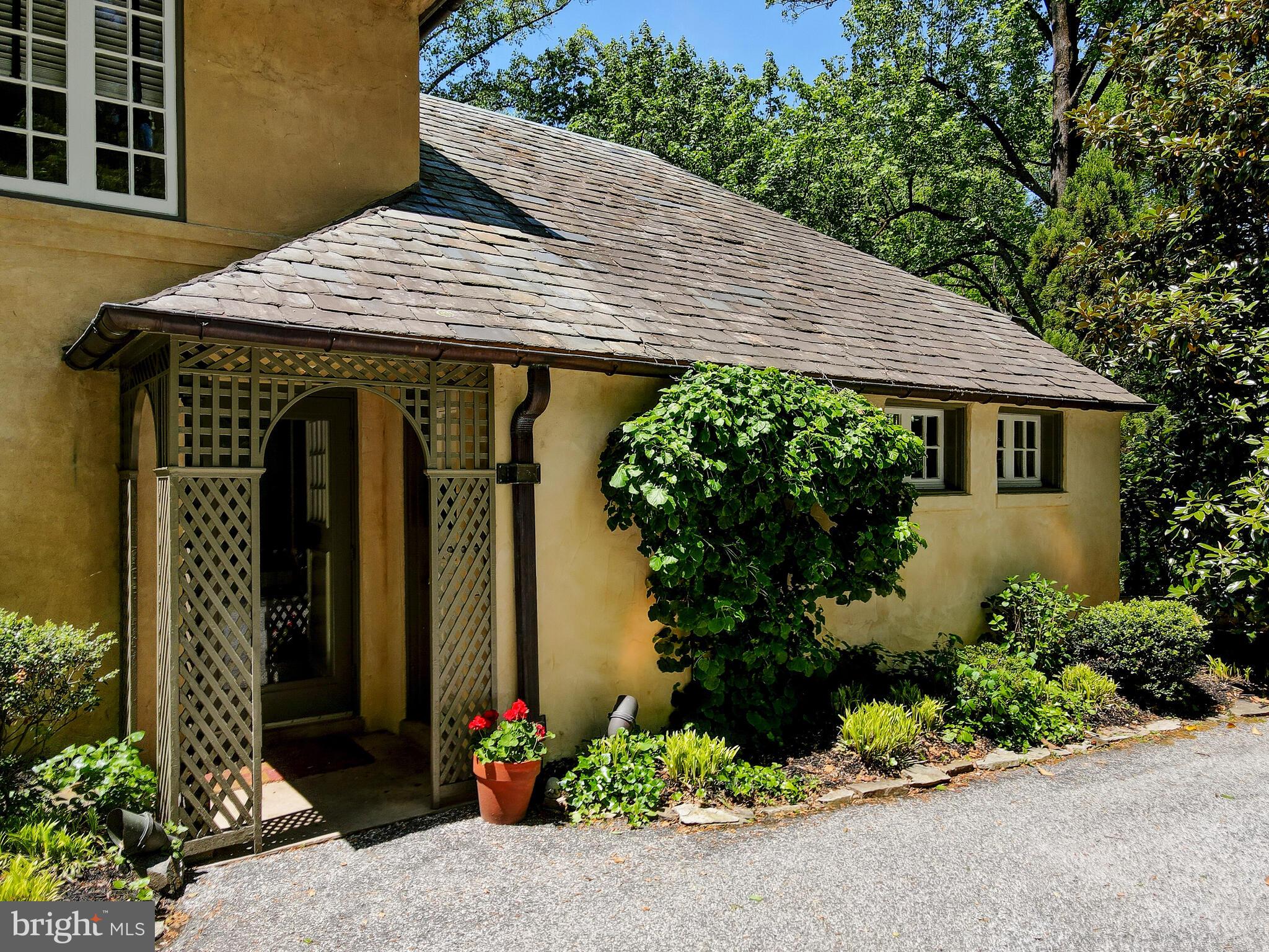 1013 Poplar Hill Road Baltimore, MD 21210 - Photo 64 of 73 Gallery Image 64