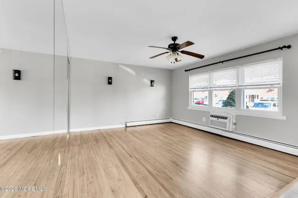 $324,900 | 9 King James Lane, Atlantic Highlands, NJ 07716