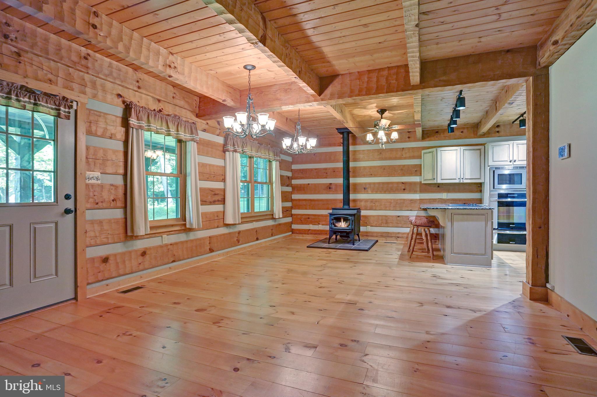 9010 Mountain Road Grantville, PA 17028 - Photo 44 of 61 Room for all the family to dine
