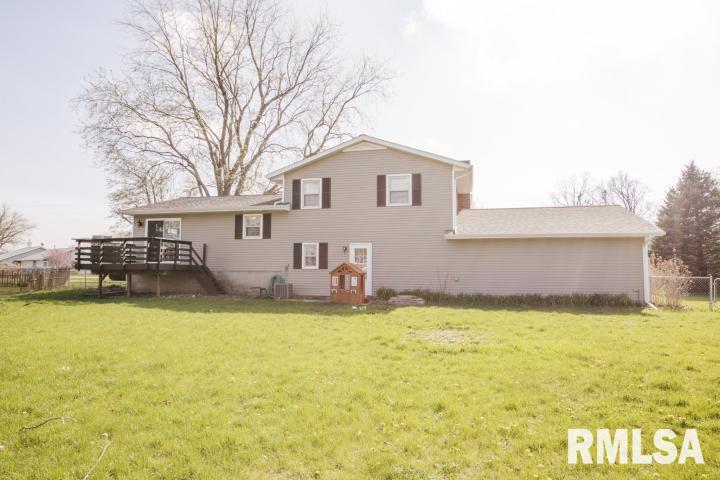 1530 Hickory Point Road Metamora, IL 61548 - Photo 6 of 33