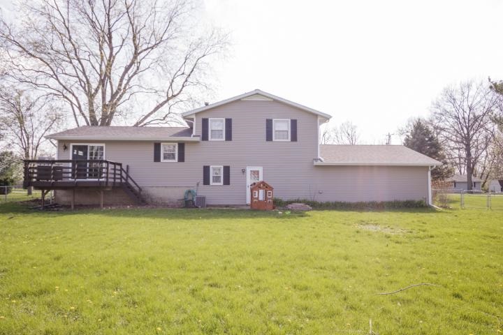1530 Hickory Point Road Metamora, IL 61548 - Photo 7 of 33