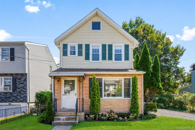 $575,000 | 527 Jefferson Avenue, Mamaroneck, NY 10543