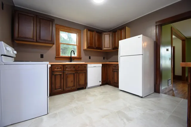 $182,000 | 117 Main Street West, Milltown, WI 54858