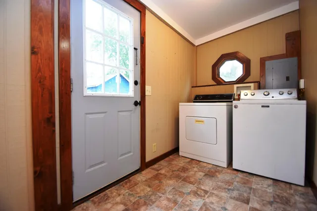 $182,000 | 117 Main Street West, Milltown, WI 54858