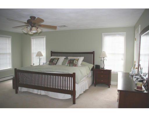 200 Candlestick Road North Andover, MA 01845 - Photo 9 of 15 Gallery Image 9