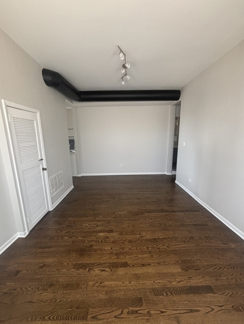 867 East Pershing Road, Unit 2 Chicago, IL 60653 - Photo 6 of 8