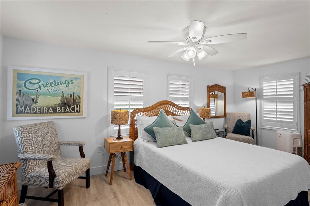 13095 Gulf Lane Madeira Beach, FL 33708 - Photo 18 of 41