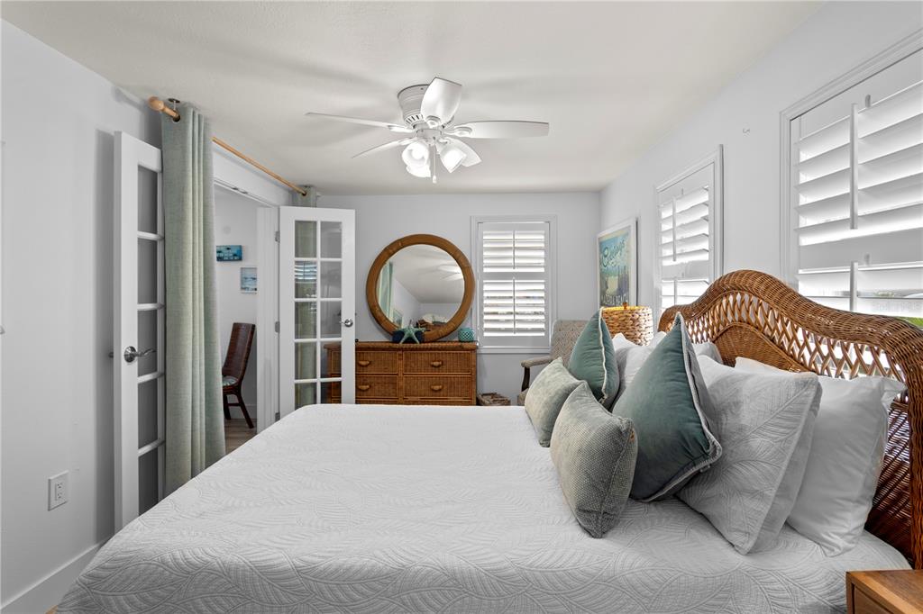 13095 Gulf Lane Madeira Beach, FL 33708 - Photo 19 of 41