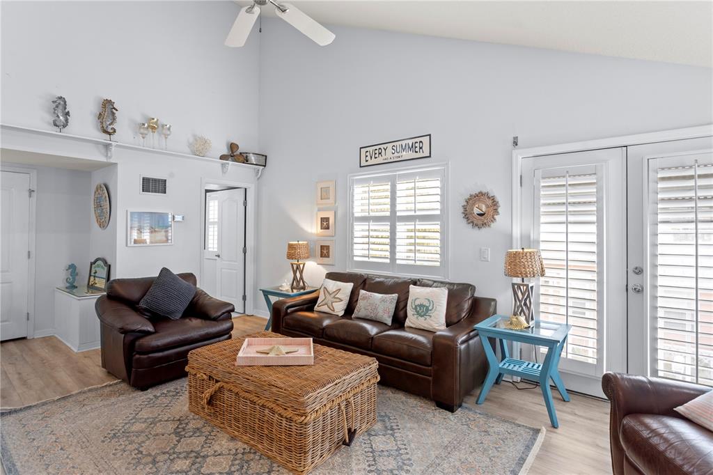 13095 Gulf Lane Madeira Beach, FL 33708 - Photo 24 of 41