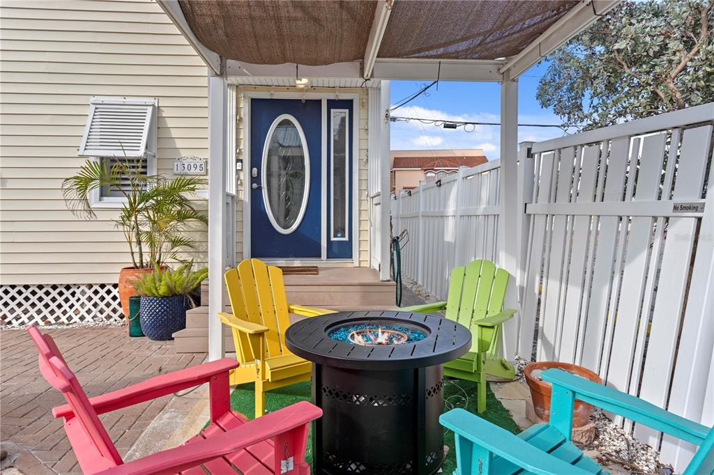 13095 Gulf Lane Madeira Beach, FL 33708 - Photo 7 of 41