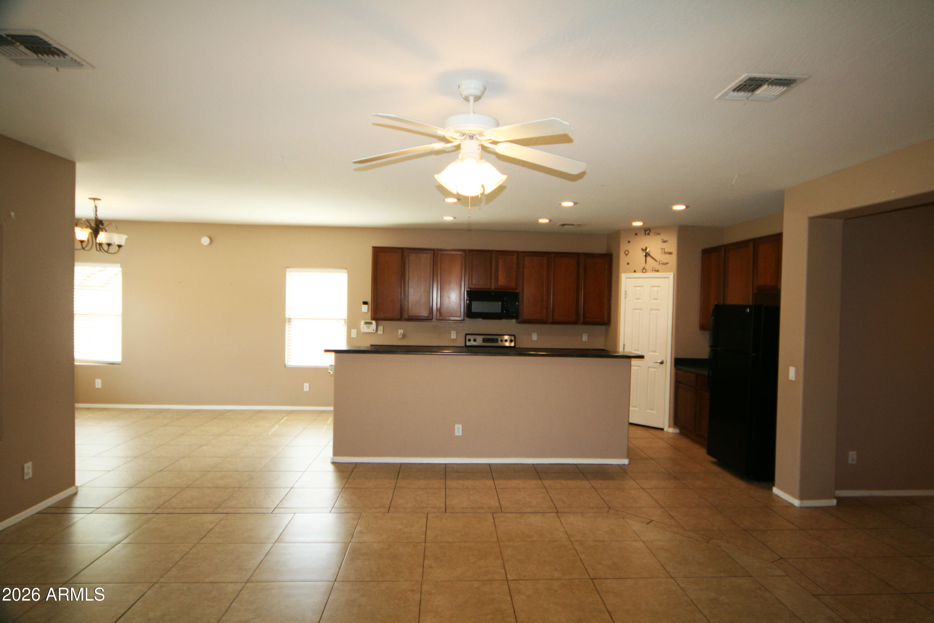 5307 West Beverly Road Laveen, AZ 85339 - Photo 8 of 22 Family Kitchen