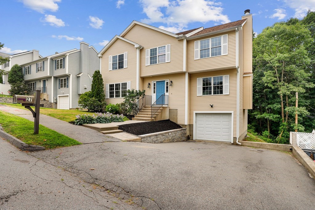 27 Navajo Road Worcester, MA 01606 - Photo 2 of 40 Gallery Image 2