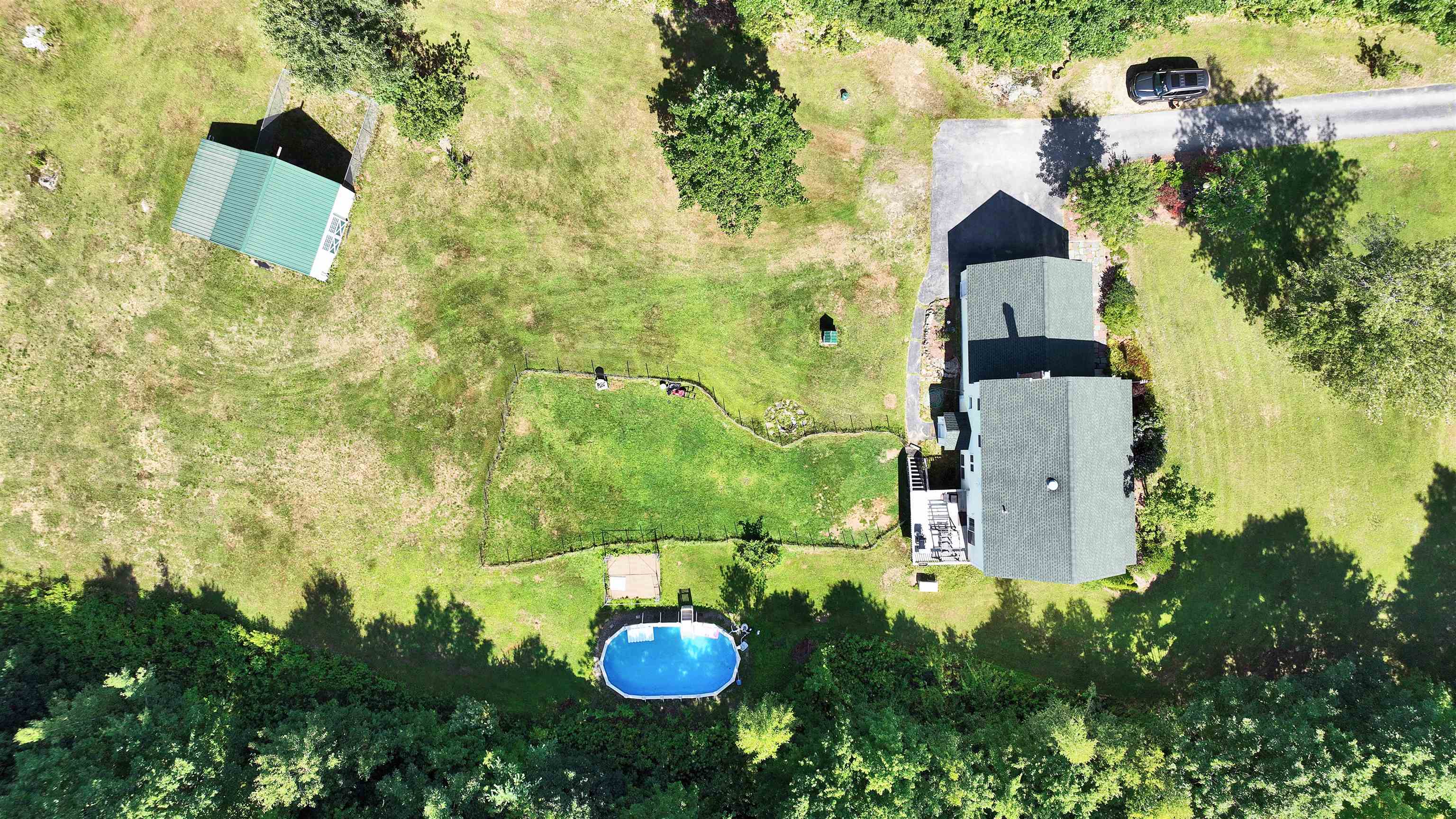 230 Hoit Road Concord, NH 03301 - Photo 4 of 58 Gallery Image 4