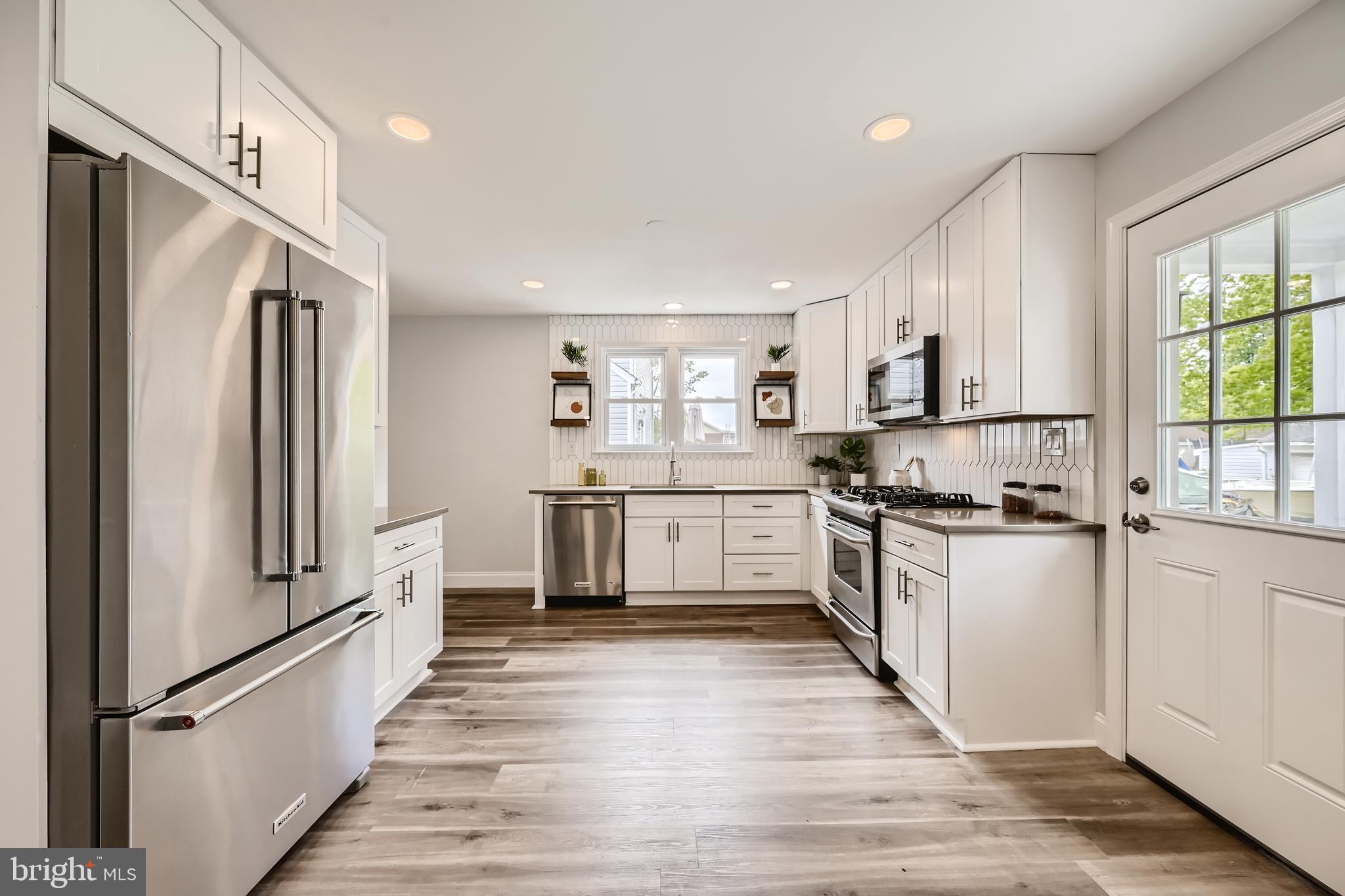 8418 Allison Lane Rosedale, MD 21237 - Photo 10 of 38