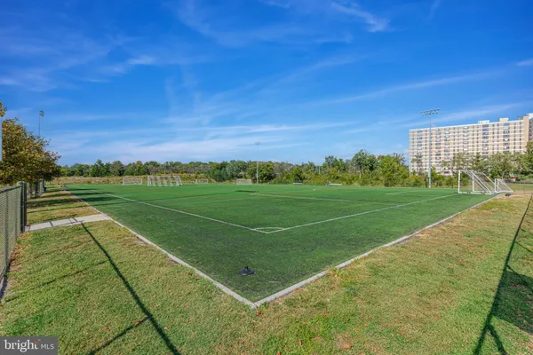 a view of a tennis court