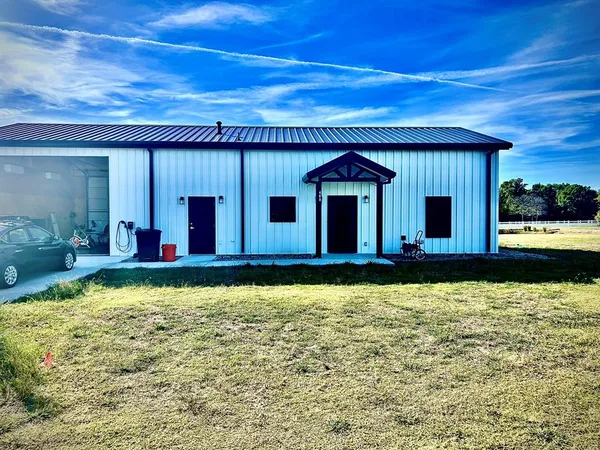 $2,250 | 469 Rs County Road 1605, Point, TX 75472