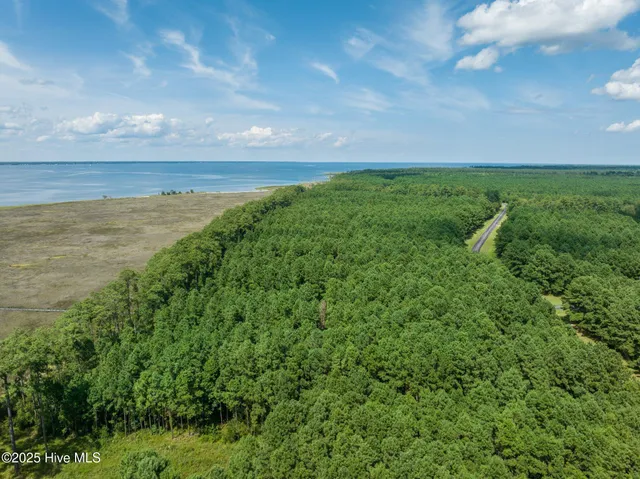 $85,000 | 127 Garbacon Drive, Beaufort, NC 28516