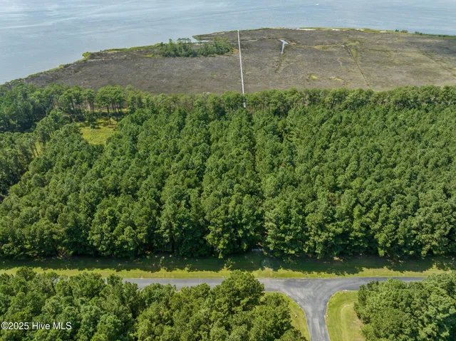 $85,000 | 127 Garbacon Drive, Beaufort, NC 28516