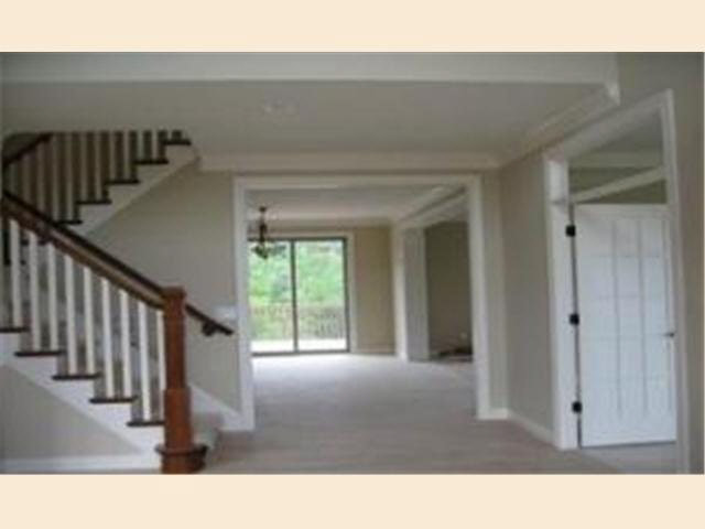 907 Wicklow Lane Southwest Rochester, MN 55902 - Photo 2 of 7