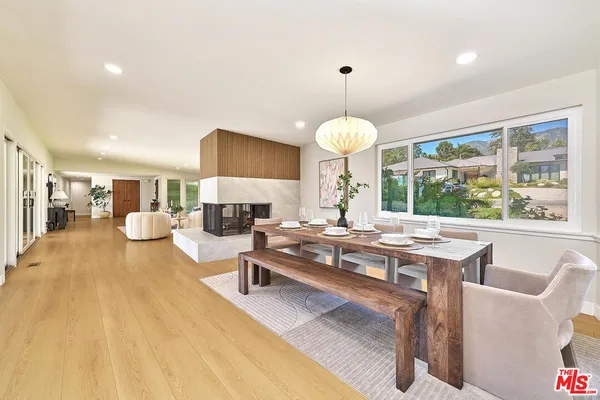 $3,490,000 | 1908 Lyans Drive, La Canada Flintridge, CA 91011