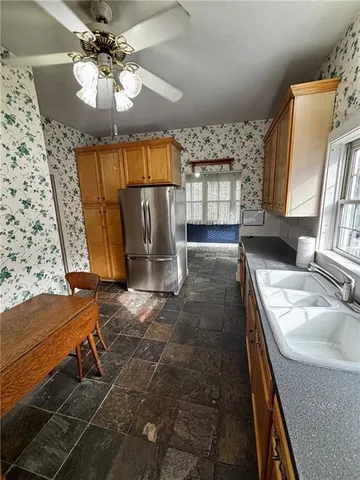 $129,000 | 1123 West Main Street, Chanute, KS 66720