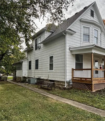 $129,000 | 1123 West Main Street, Chanute, KS 66720