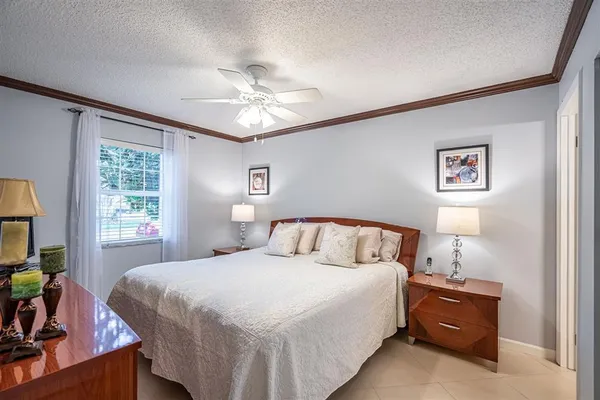 $2,000 | 622 Waterside Drive, Hypoluxo, FL 33462