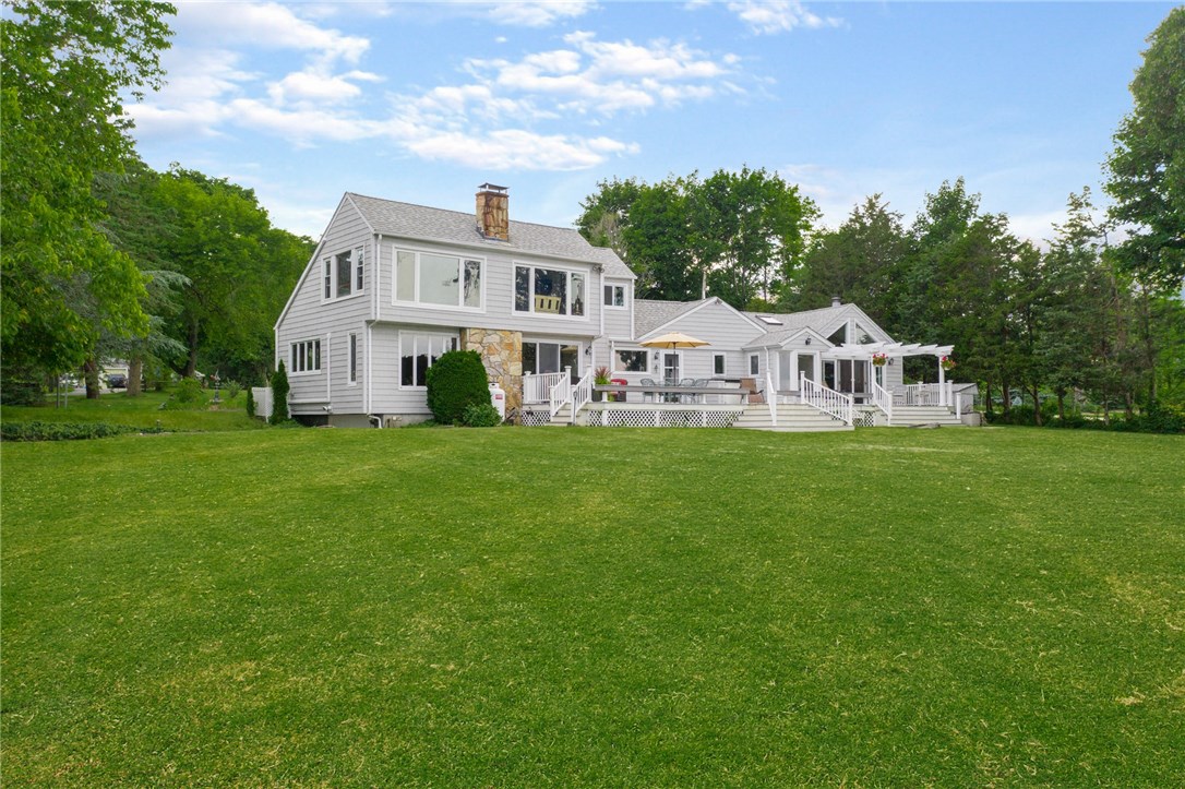1058 East Shore Road Jamestown, RI 02835 - Photo 8 of 37