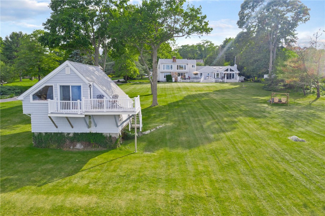 1058 East Shore Road Jamestown, RI 02835 - Photo 10 of 37